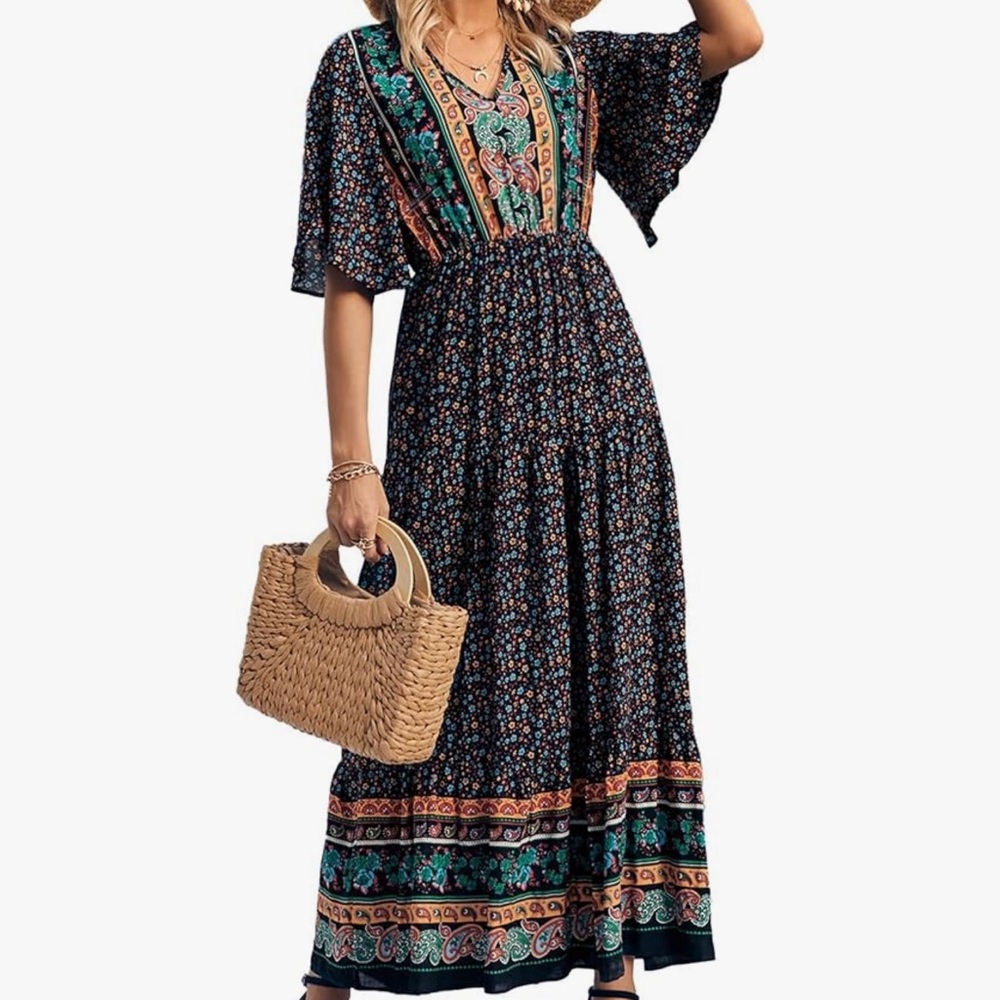 Bohemian Maxi Dress with Floral Patterns Size XL Paisley Black V Neck